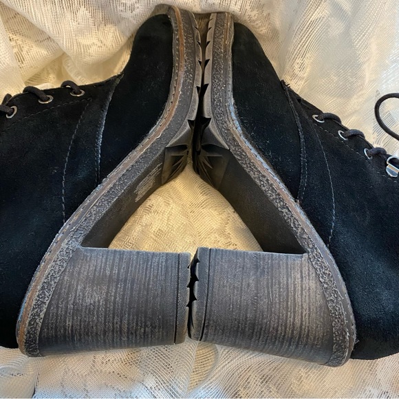 White Mountain Fall Black Suede Leather Booties w/ 3.5”Heel - size 8 - Picture 3 of 16